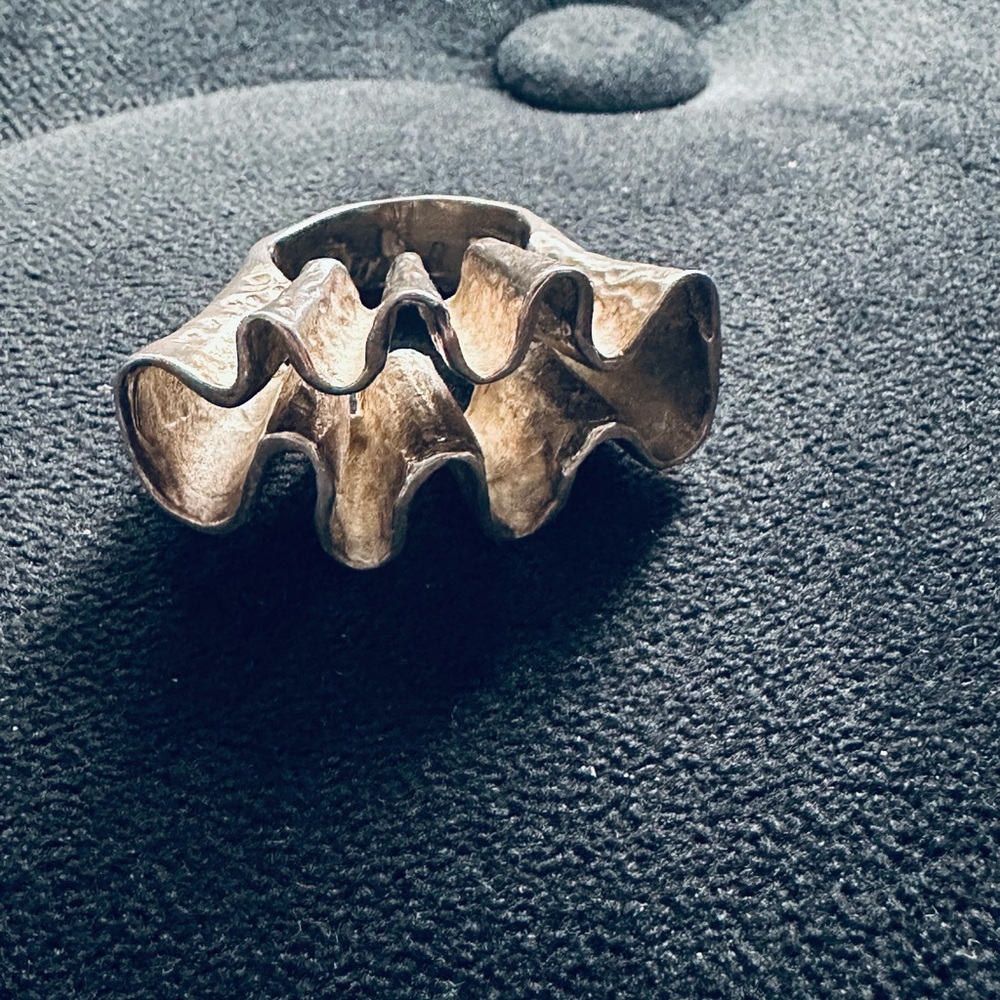 Unique Silver Statement Ring - Picture 4 of 5